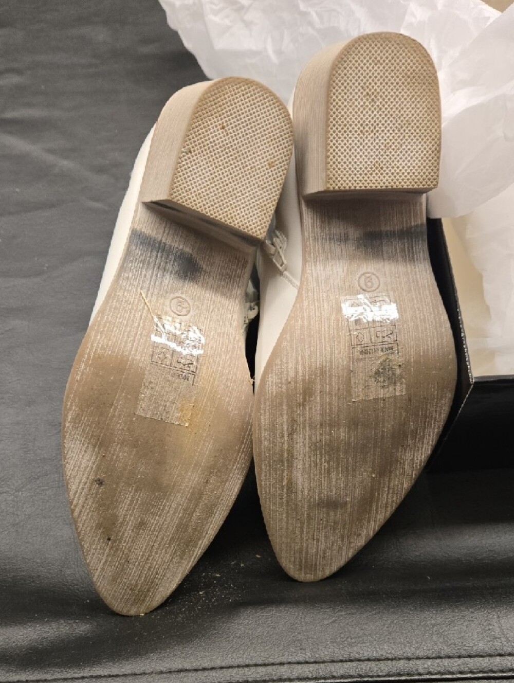 Pierre Dumas White Ankle Booties with Side Zip - Picture 3 of 4